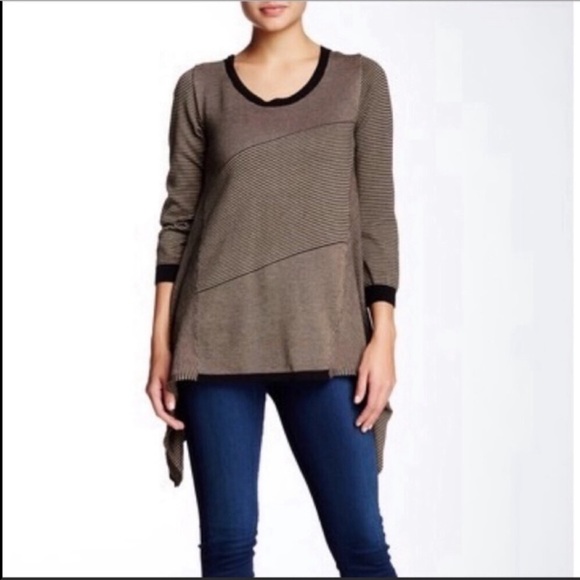 - 3/$20 Max Studio Sharkbite Marled Sweater - Picture 1 of 6